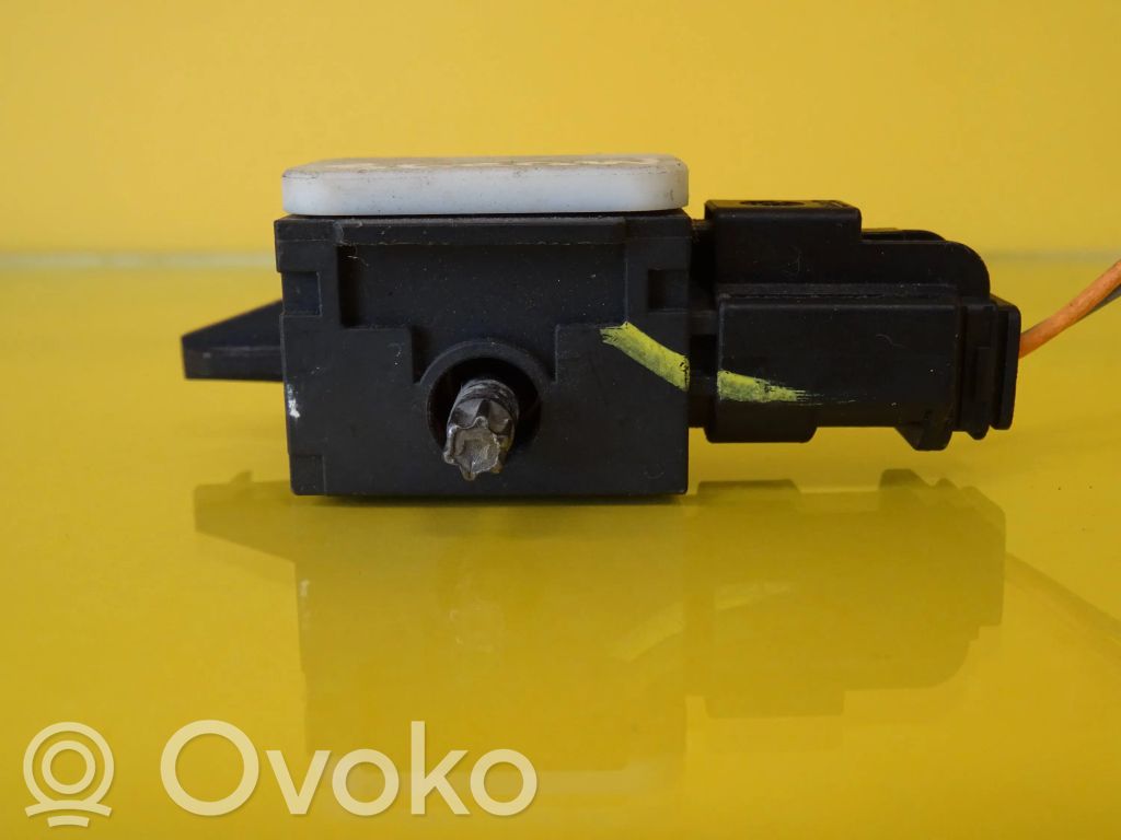 Renault Clio II Airbag deployment crash/impact sensor 
