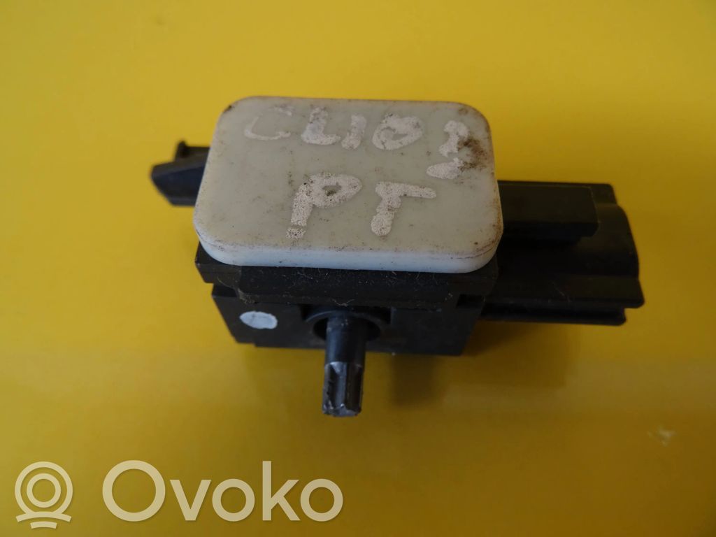 Renault Clio II Airbag deployment crash/impact sensor 