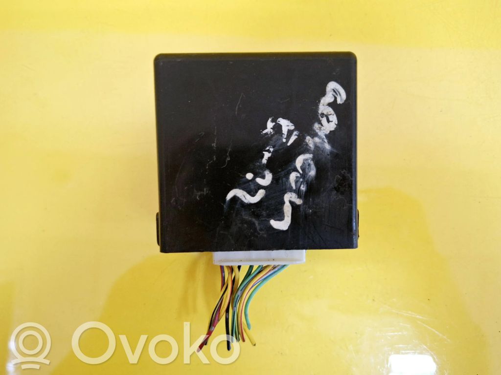 Toyota Corolla E120 E130 Centrālās atslēgas vadības bloks 