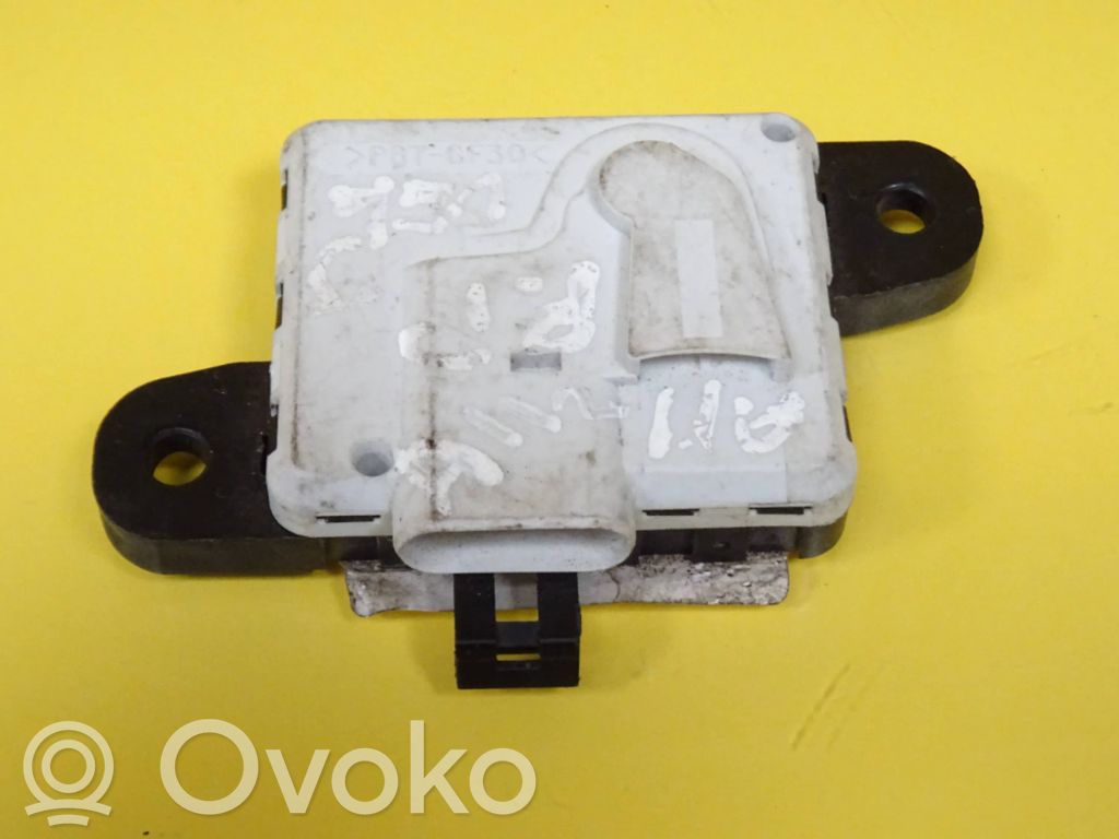 Opel Vectra B Airbag deployment crash/impact sensor 