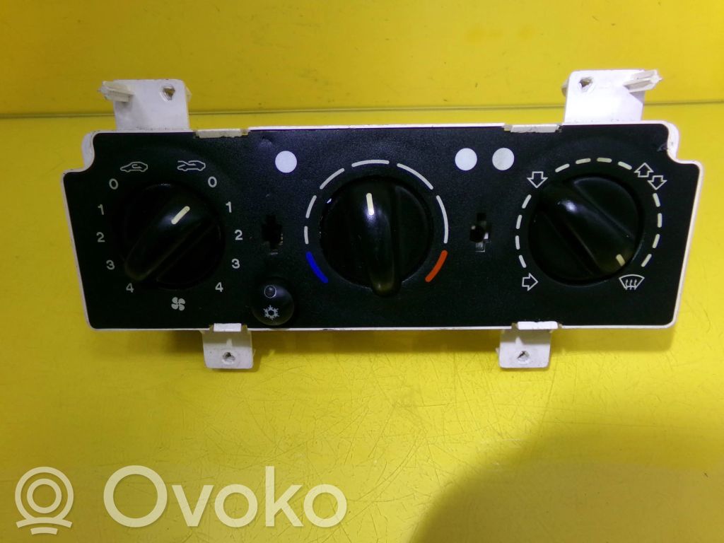 Climate control unit   830220233F