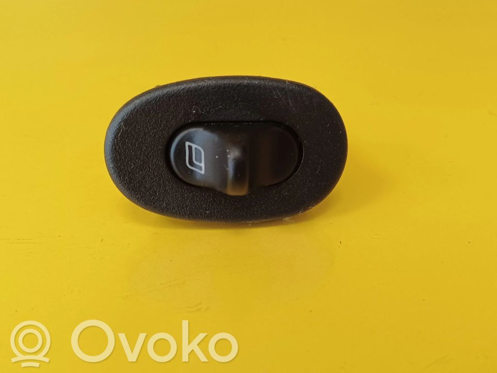 Electric window control switch   4519989