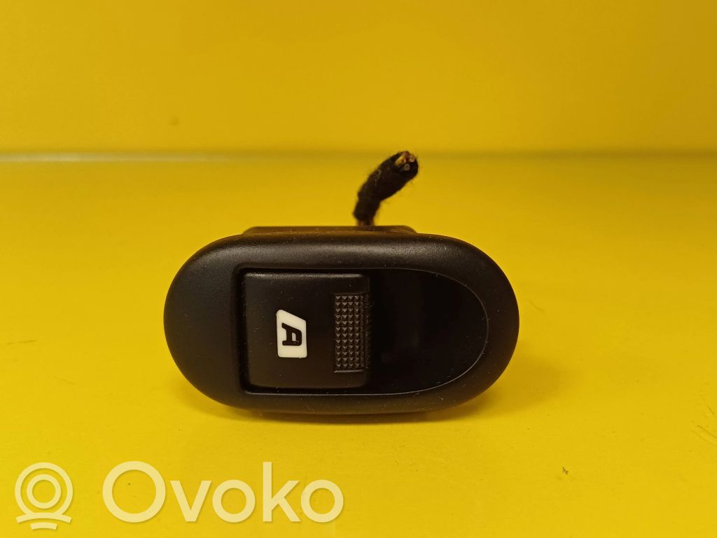 Electric window control switch   96401469XT