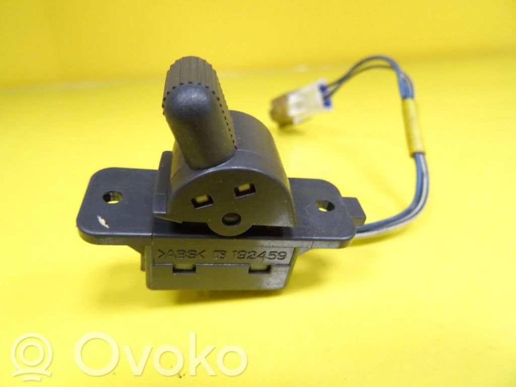 Mitsubishi Space Star Electric window control switch 