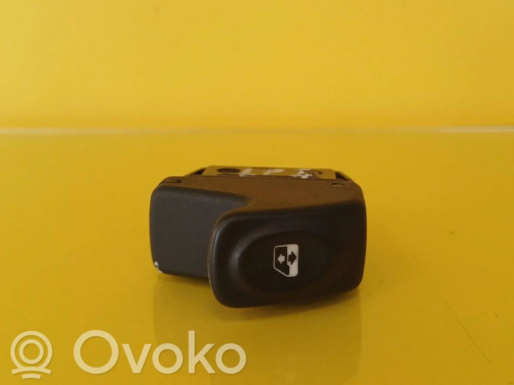 Renault Megane I Electric window control switch 
