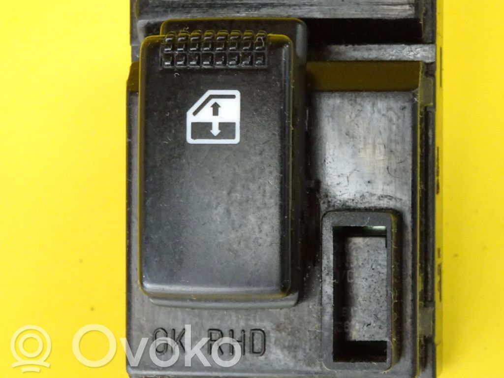 Hyundai Coupe Electric window control switch 