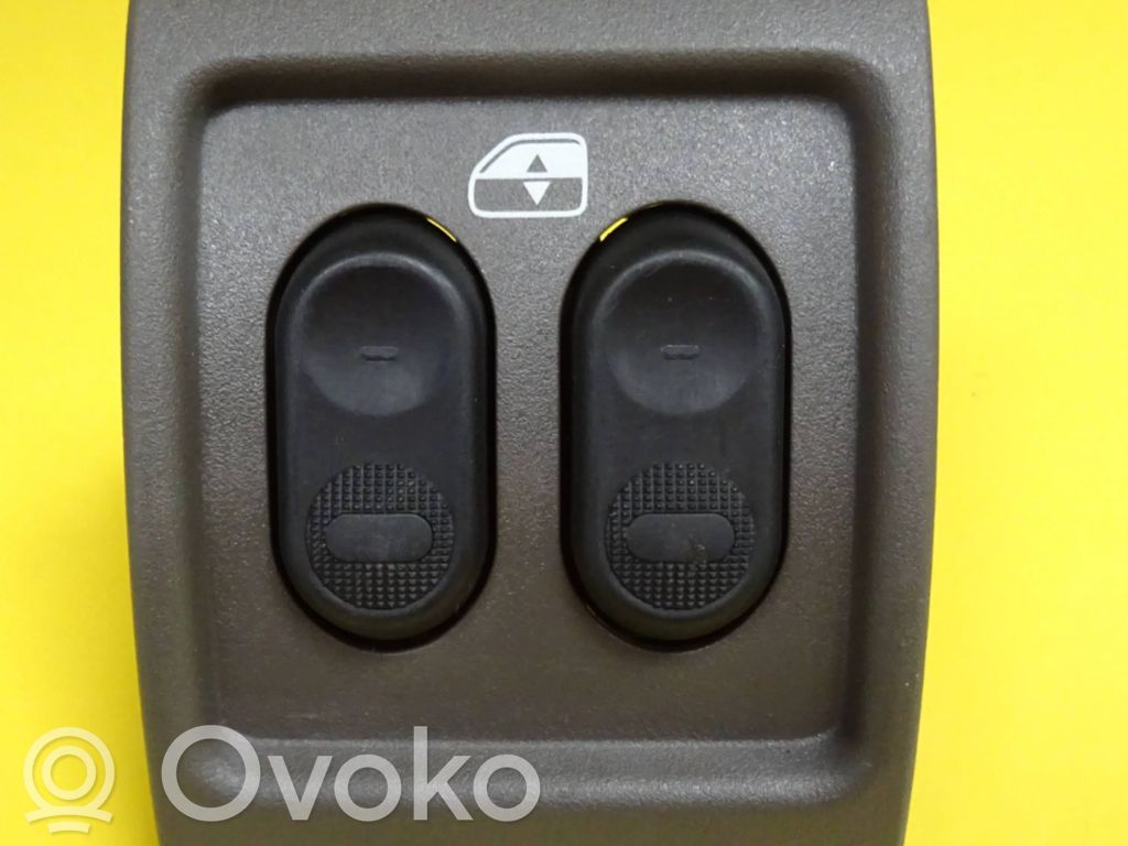 Electric window control switch   OUG381L8AA