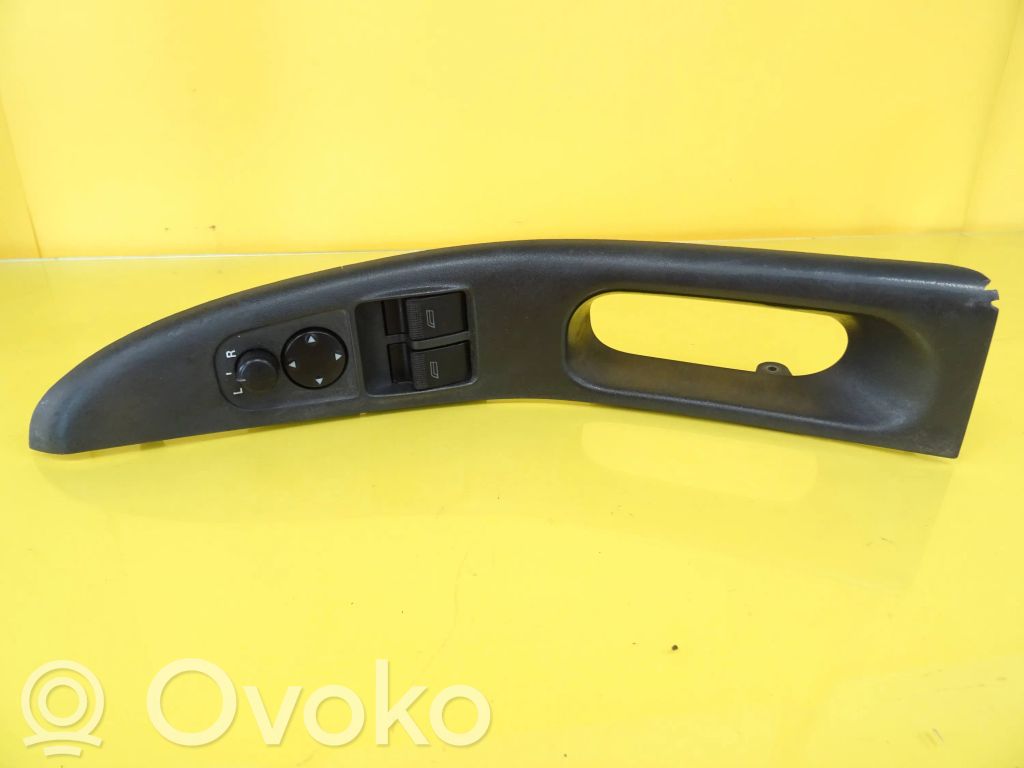 Electric window control switch   8L0959851,8L3867171,8D0959565