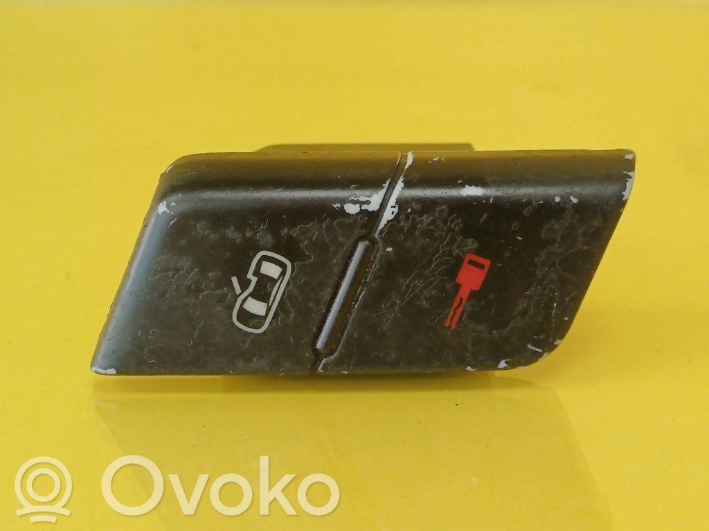 Central locking switch button   8E29621085PR