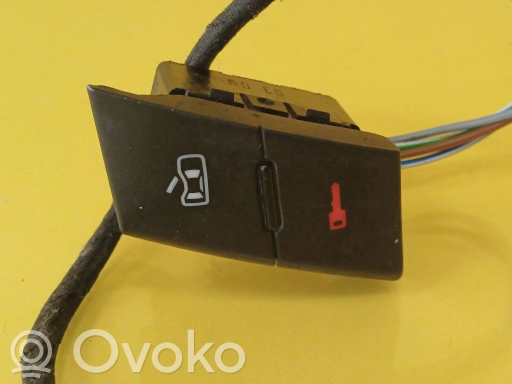 Central locking switch button   4B19621075PR