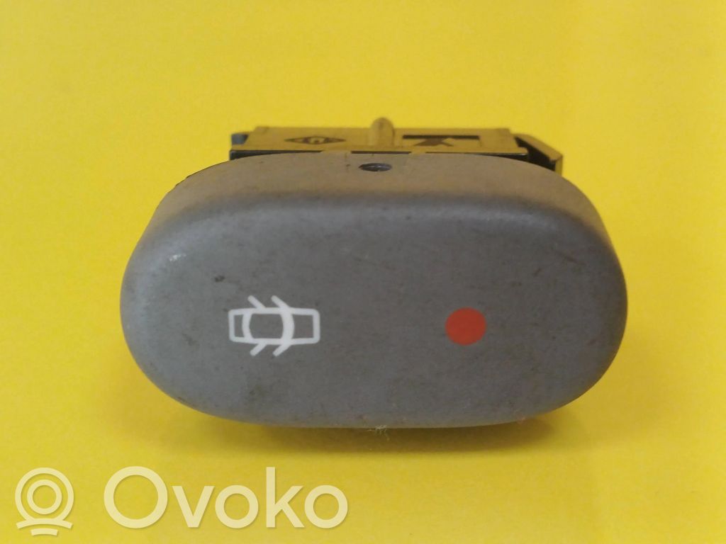 Renault Clio II Centrālās atslēgas slēdzis 