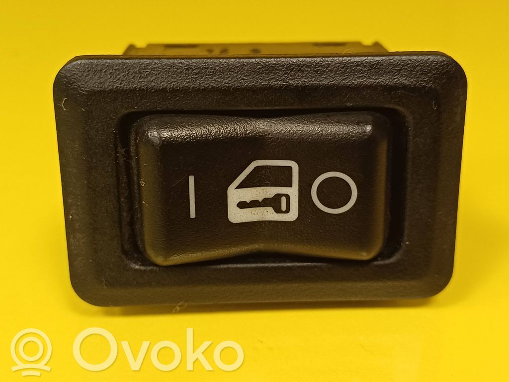 Mitsubishi Carisma Central locking switch button 