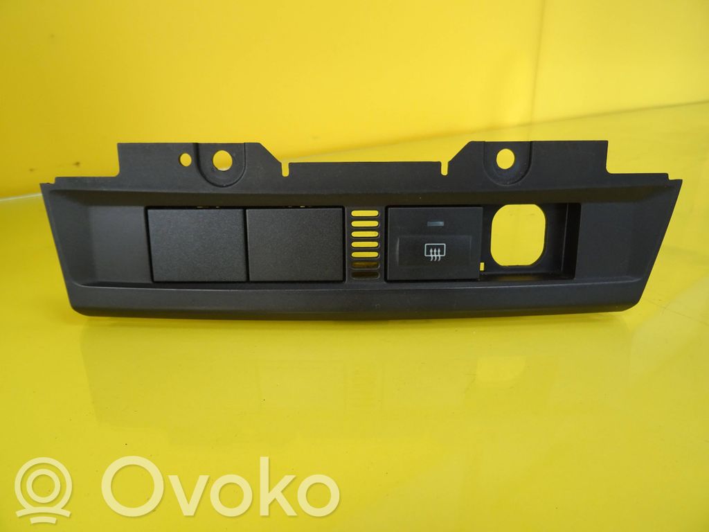 Windscreen/window heater switch   4M5113D734BB,7M5T18C621AA