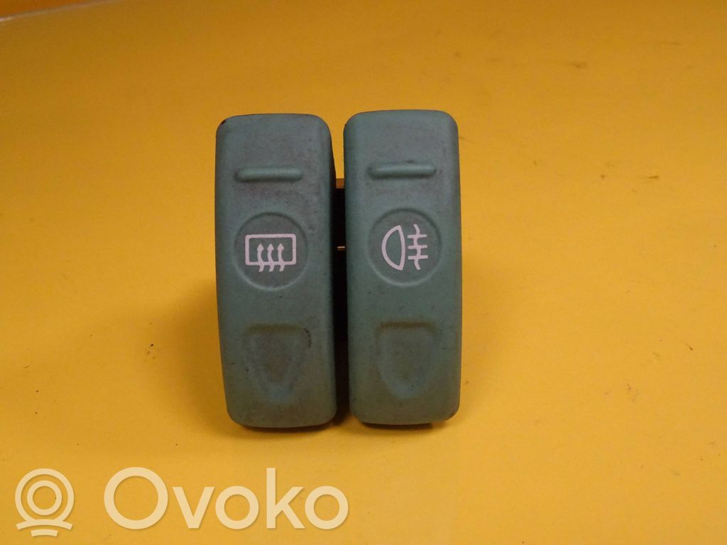 Renault Twingo I Windscreen/window heater switch 