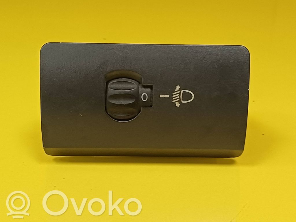 Renault Safrane Headlight level height control switch 