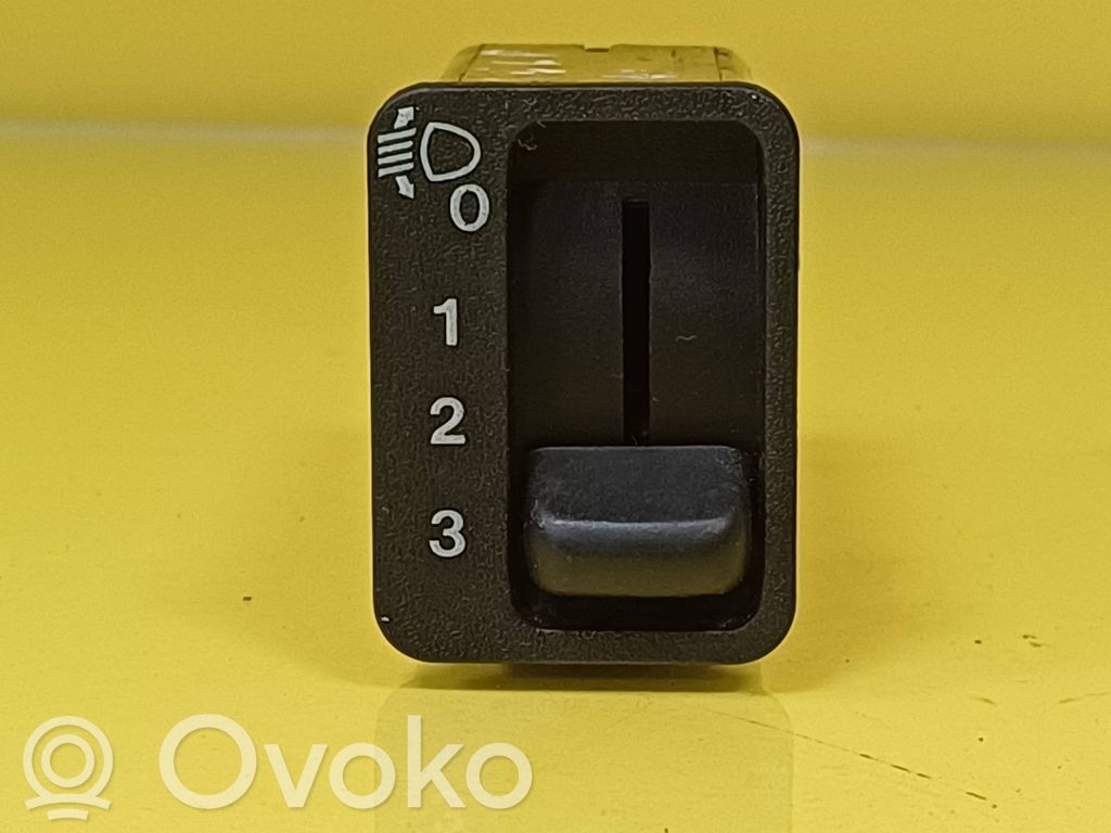 Headlight level height control switch   01630