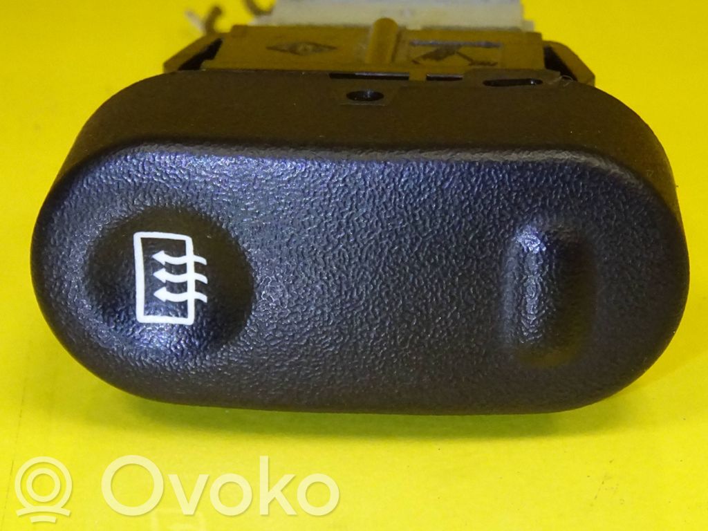 Renault Kangoo I Windscreen/window heater switch 