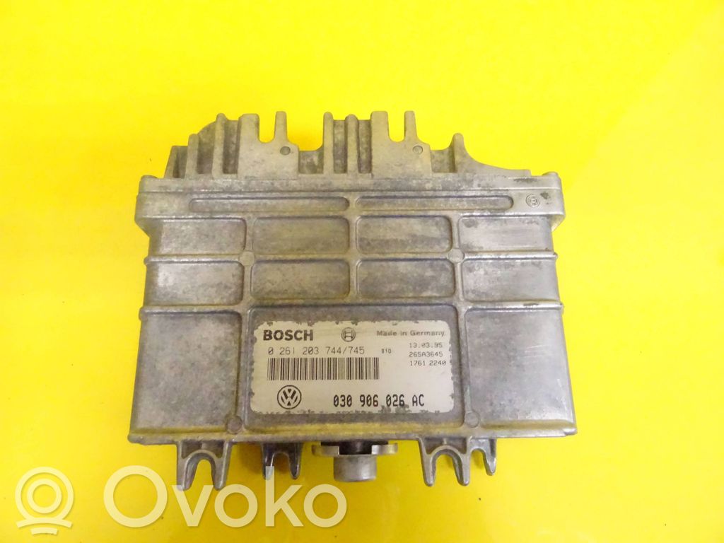 Volkswagen Polo III 6N 6N2 6NF Engine control unit/module 