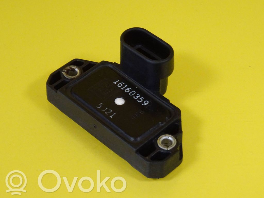 Opel Corsa B Ignition amplifier control unit 