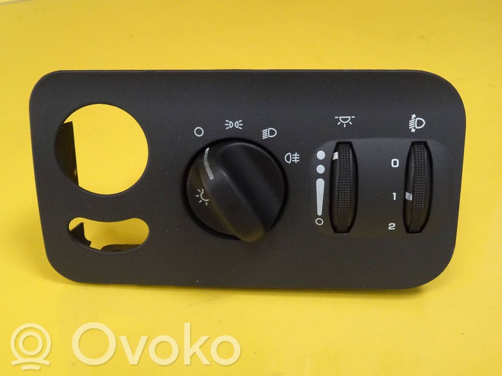 Chrysler Voyager Light switch 