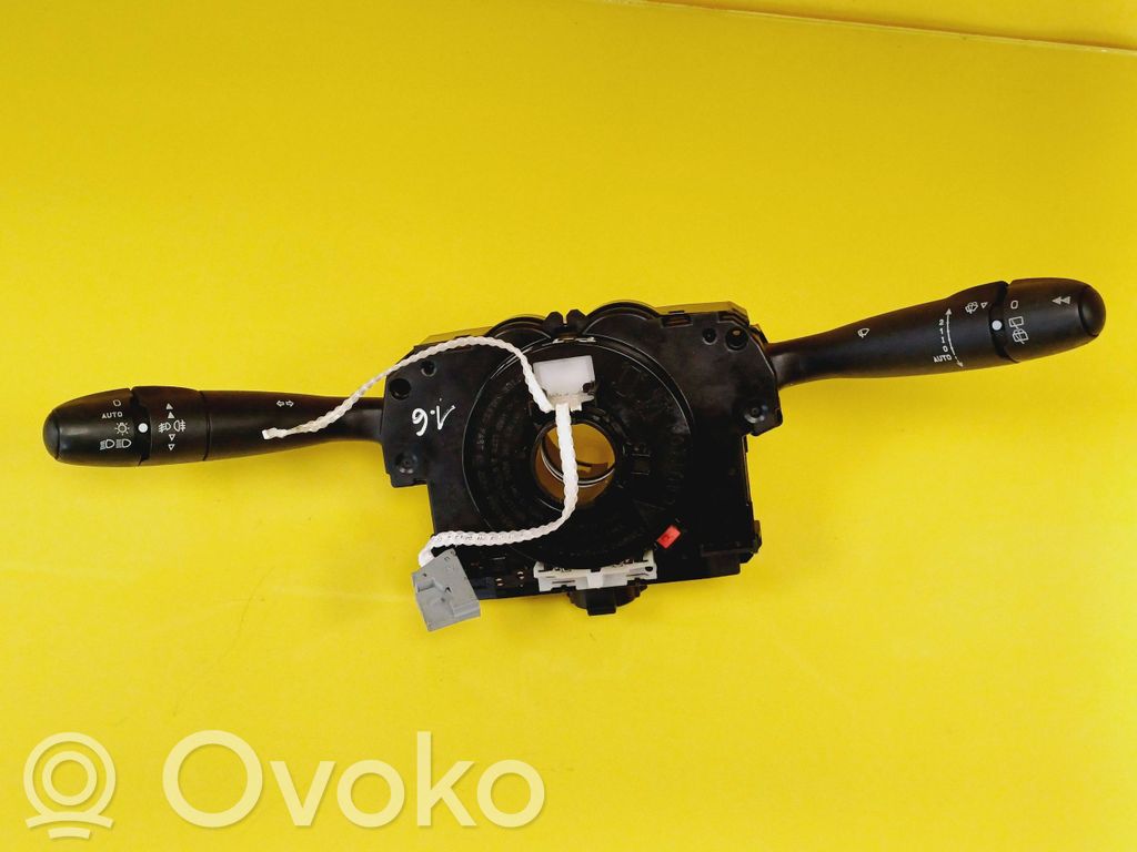 Peugeot 308 Wiper turn signal indicator stalk/switch 