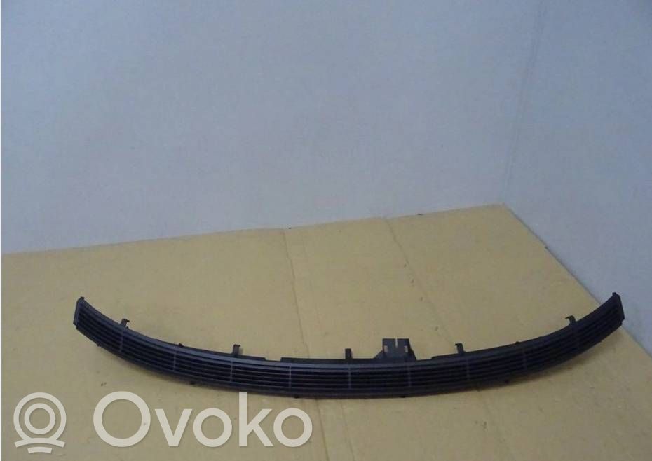 Parcel shelf grill   8203763