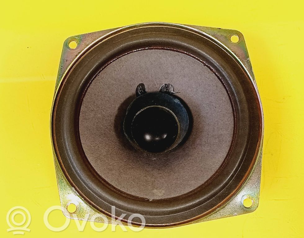 Etuoven kaiutin   65138369951