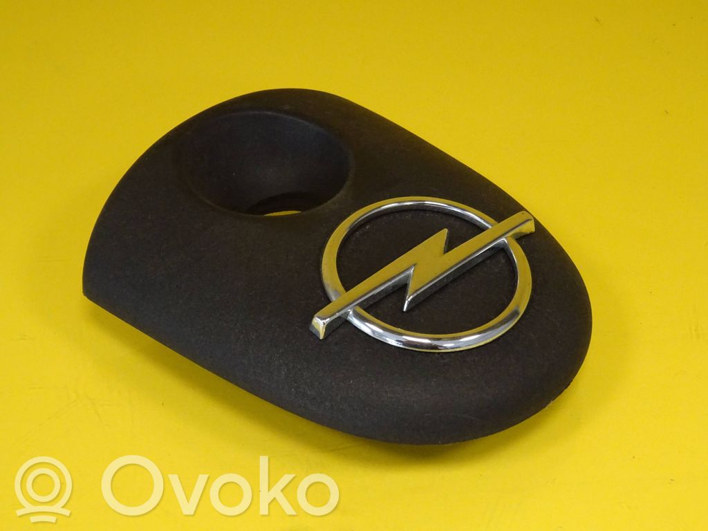 Opel Corsa B Gamintojo ženkliukas/ modelio raidės 