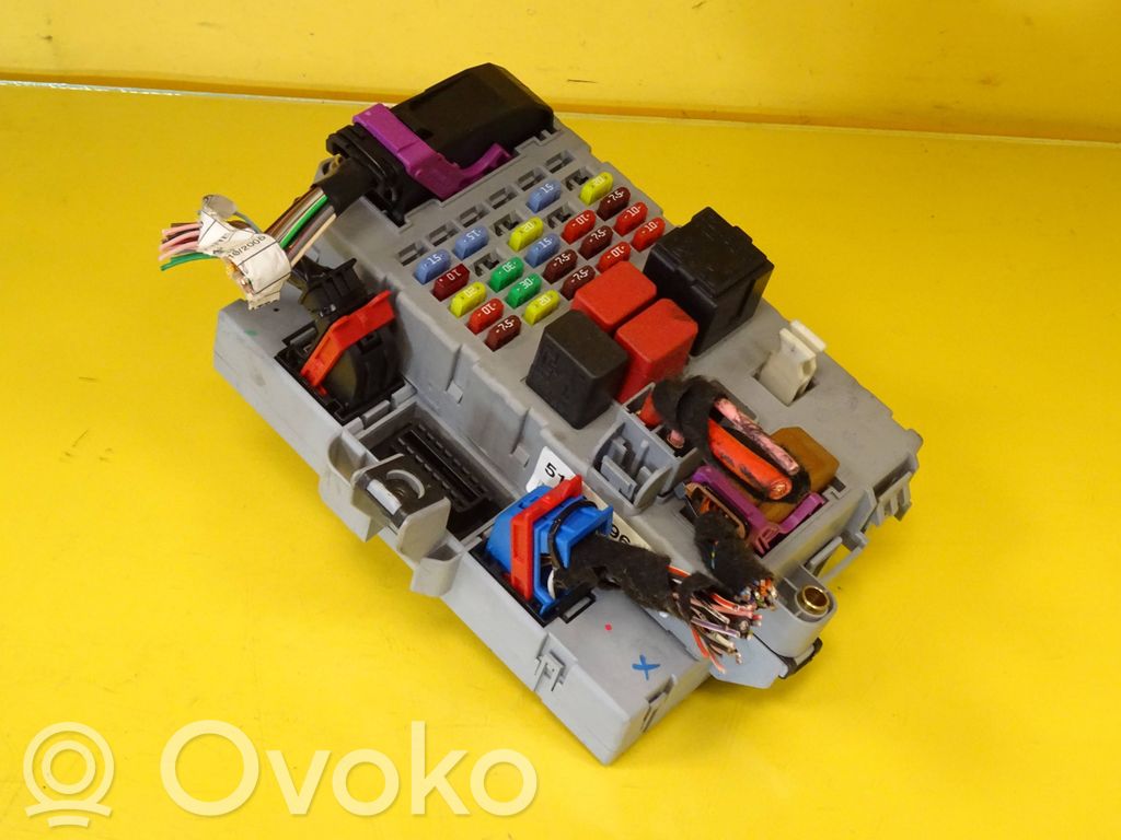 Fiat Punto (188) Fuse module 