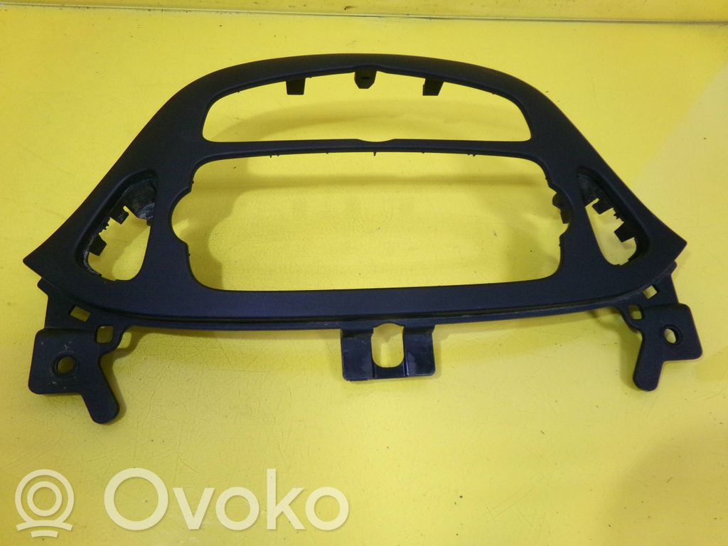 Opel Corsa E Prietaisų skydelio apdaila 