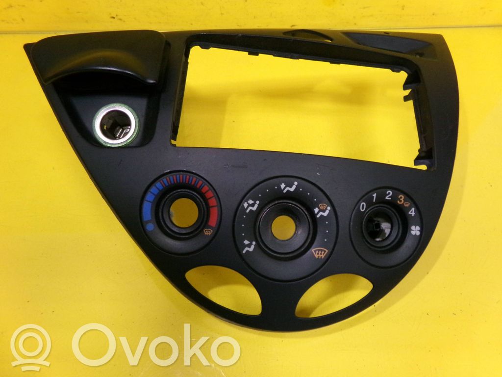 Ford Focus Dashboard trim 