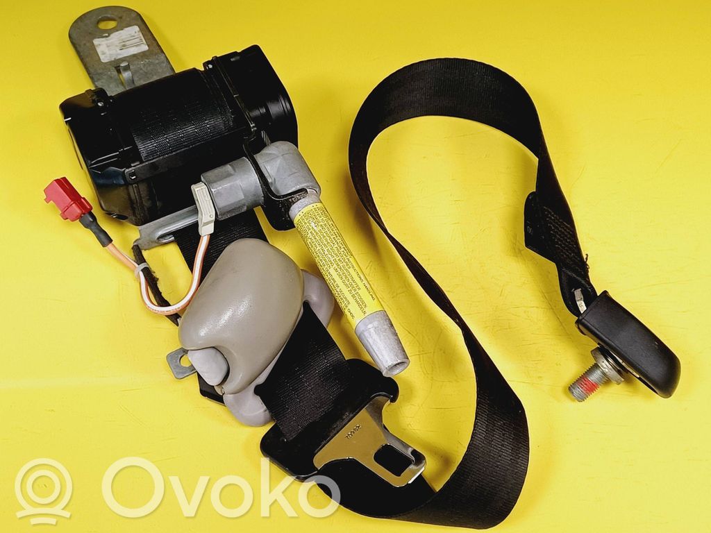 Mitsubishi Carisma Cinturón delantero 