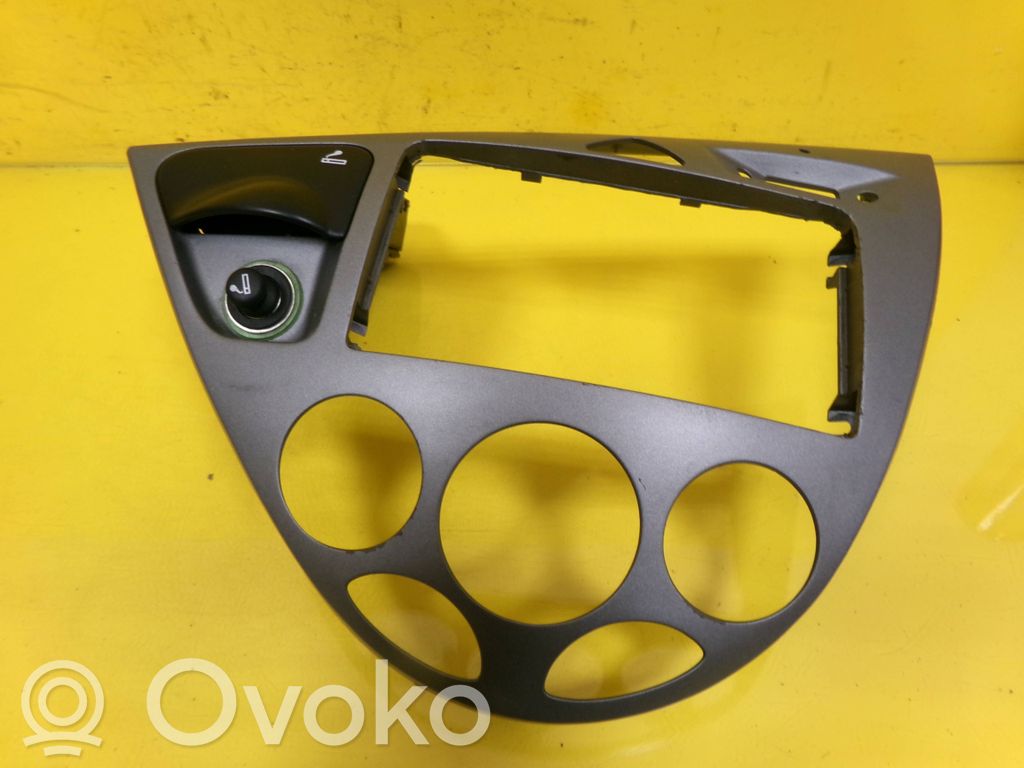 Ford Focus Panel trim 