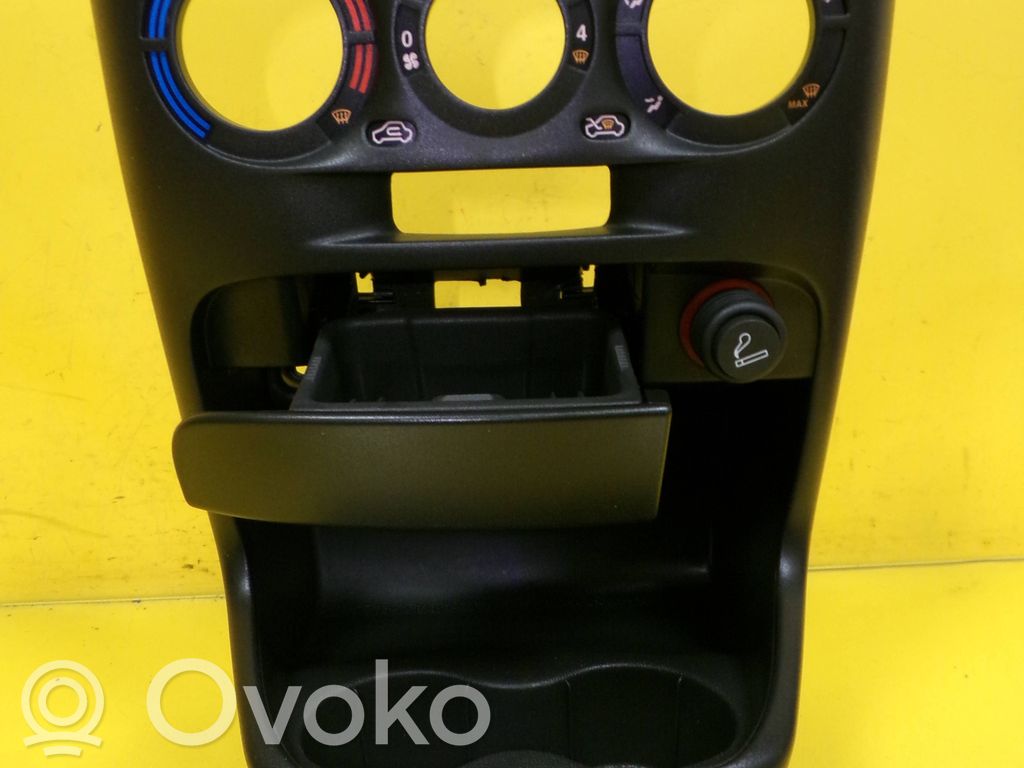 Fiat Punto (188) Moldura del panel (Usadas) 
