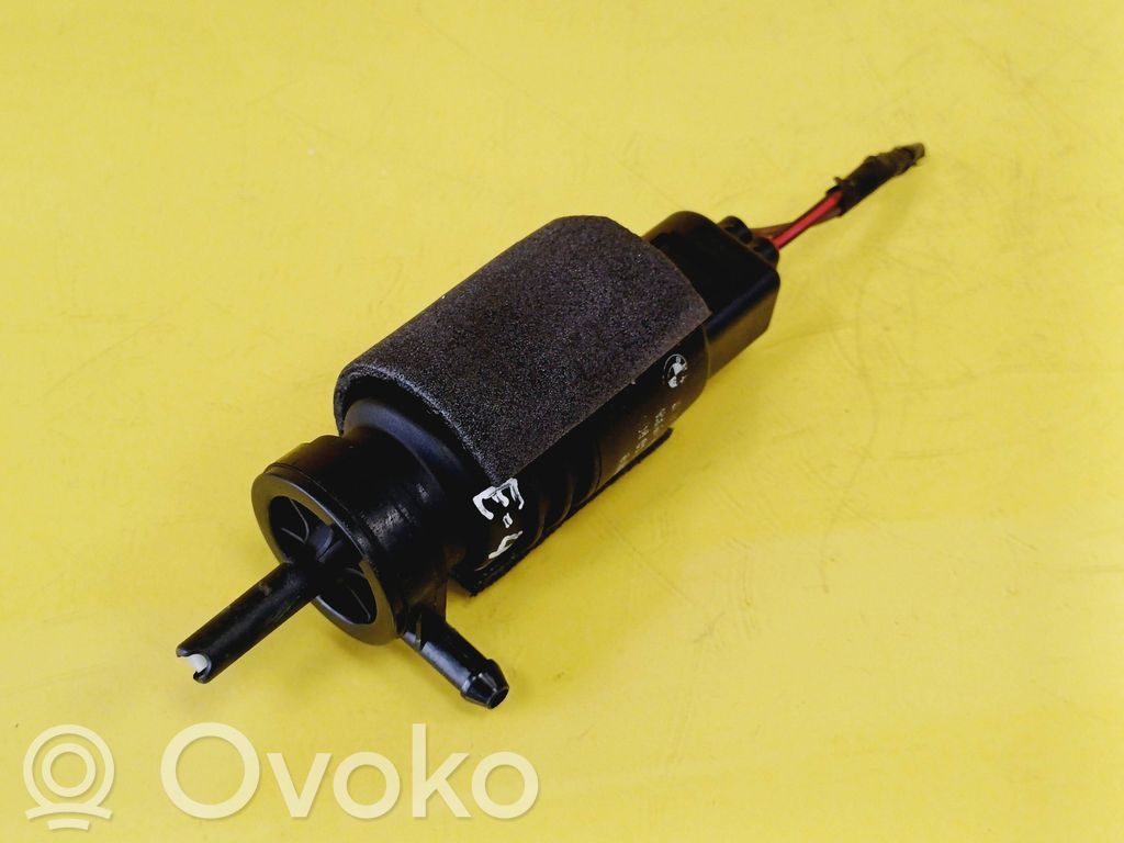 BMW 3 E46 Windscreen/windshield washer pump 