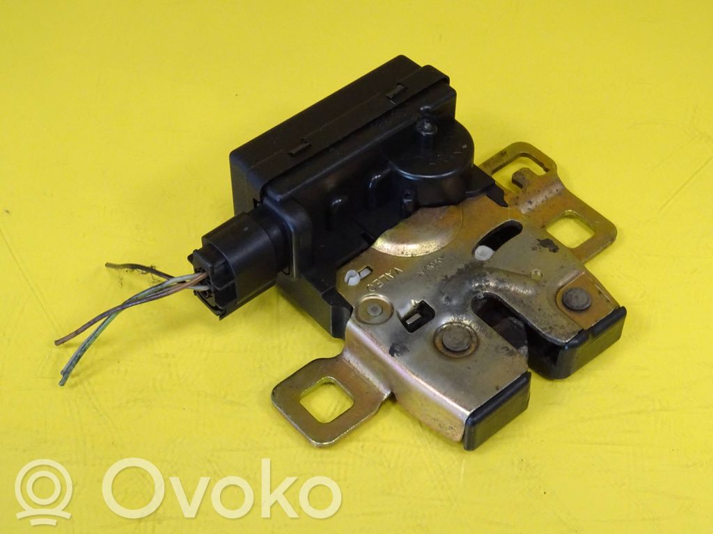Mini One - Cooper R50 - 53 Tailgate lock latch 