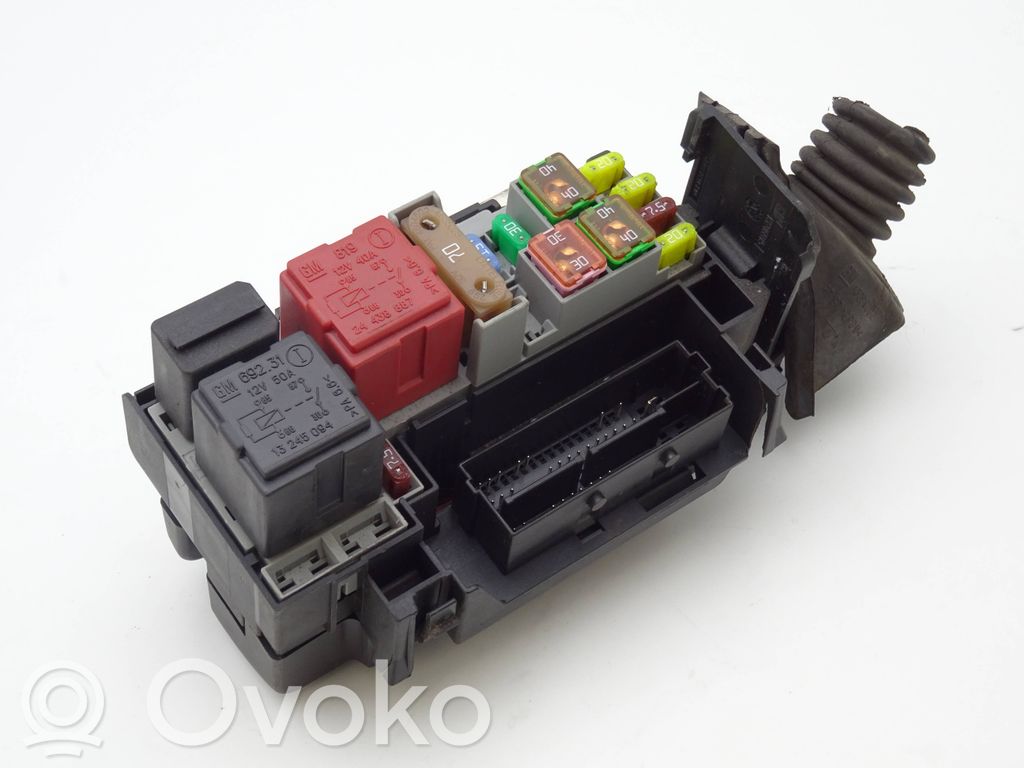 Opel Corsa D Fuse module 