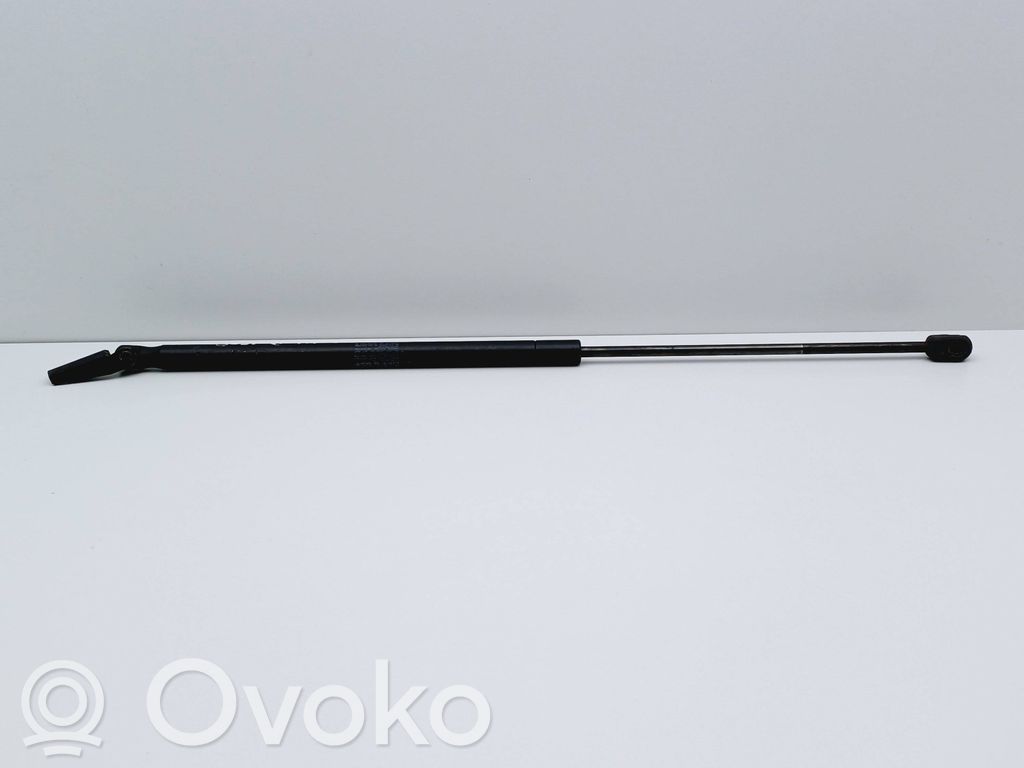 Mitsubishi Colt Tailgate strut 