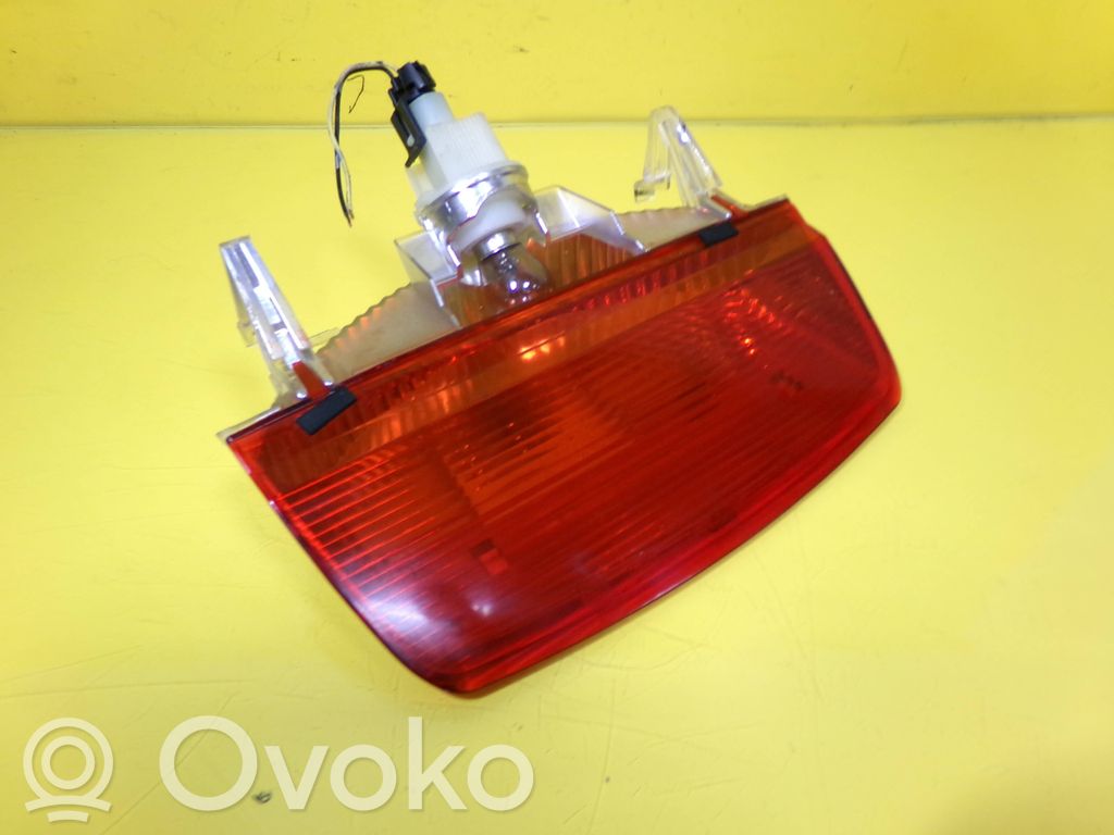 Nissan Micra Third/center stoplight 