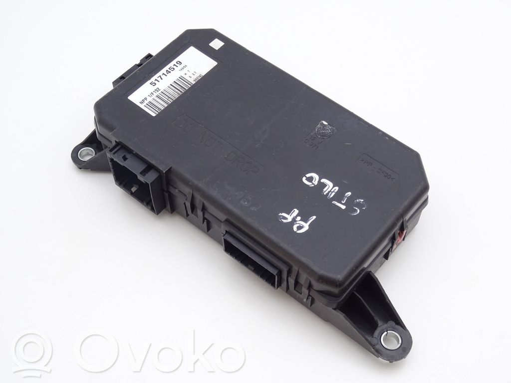 Unité de commande module de porte   51714519