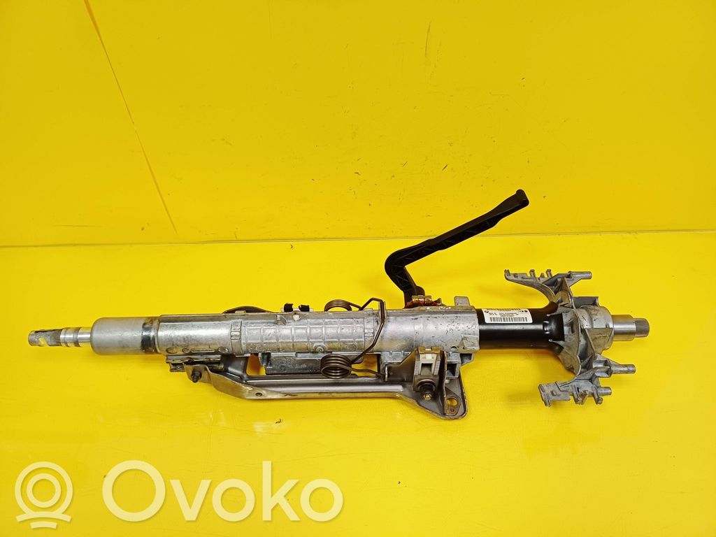 Steering wheel axle   6786899