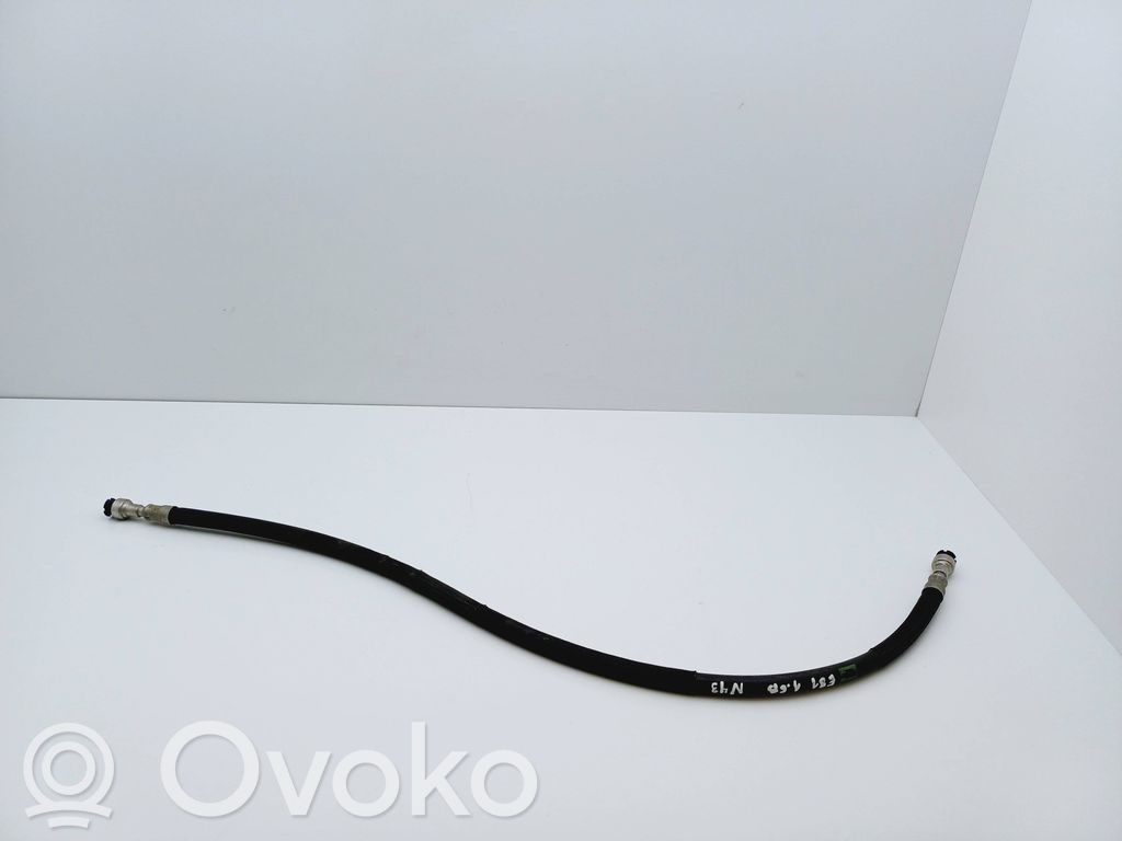 BMW 1 E81 E87 Degvielas caurulīte (-es) 