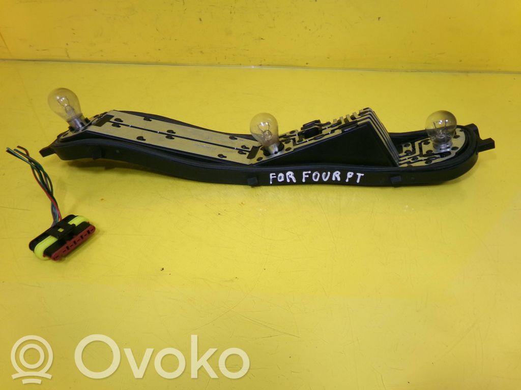 Smart ForFour I Suport becuri lampă spate 