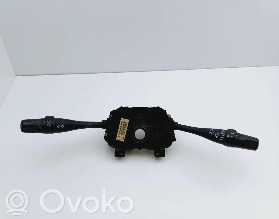 Nissan Vanette Interruptor/palanca de limpiador de luz de giro 