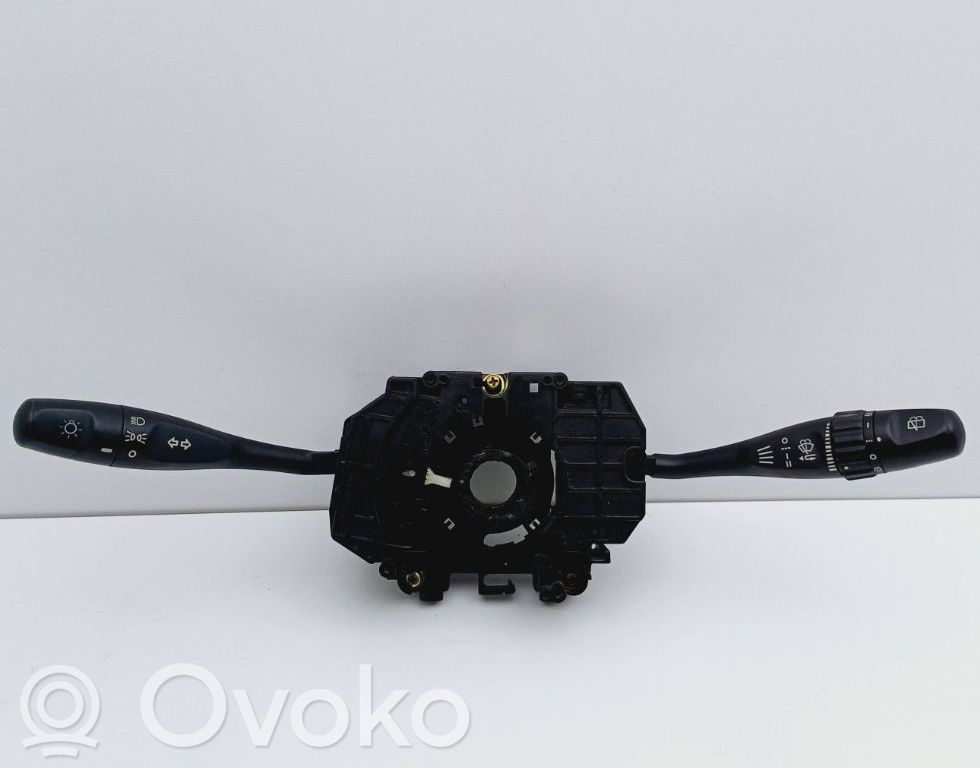 Mitsubishi Colt Wiper turn signal indicator stalk/switch 