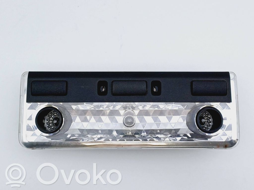 Etuistuimen valo   63318364929