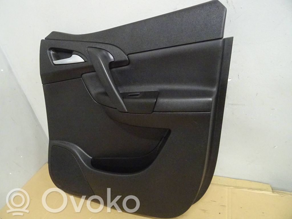 Opel Meriva B Boczki / Poszycie drzwi tylnych 