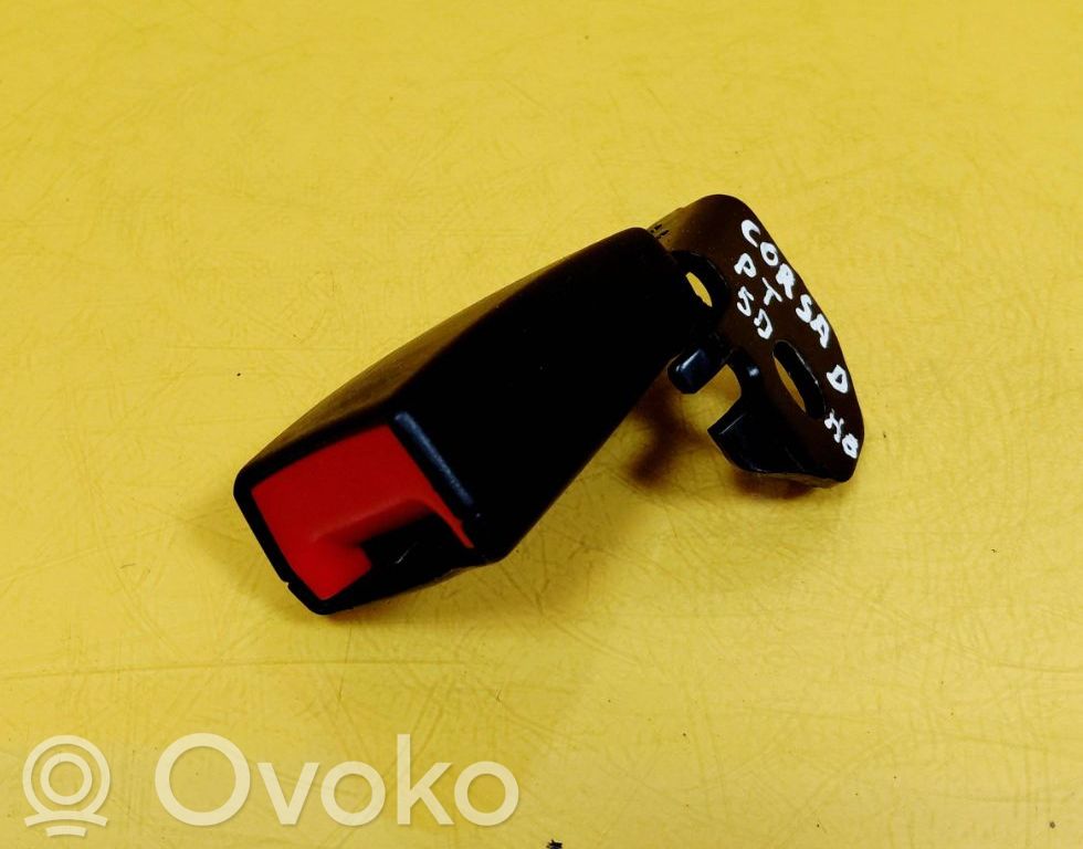 Opel Corsa D Klamra tylnego pasa bezpieczeństwa 