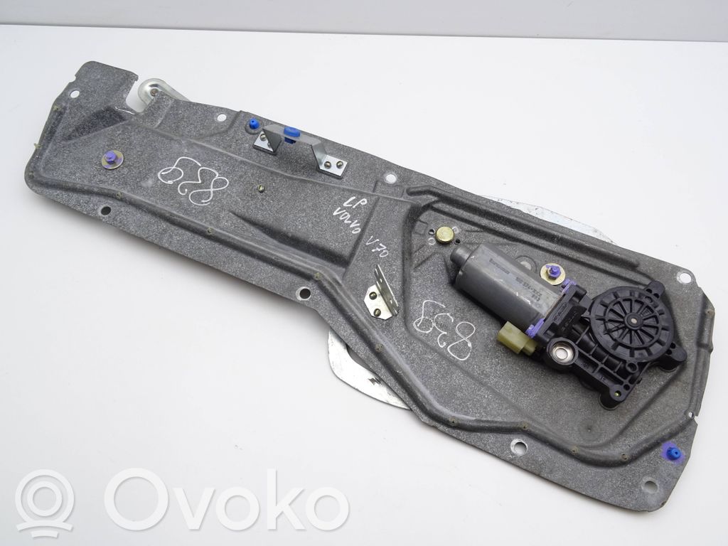 Volvo V70 Macara ușă față cu motor 