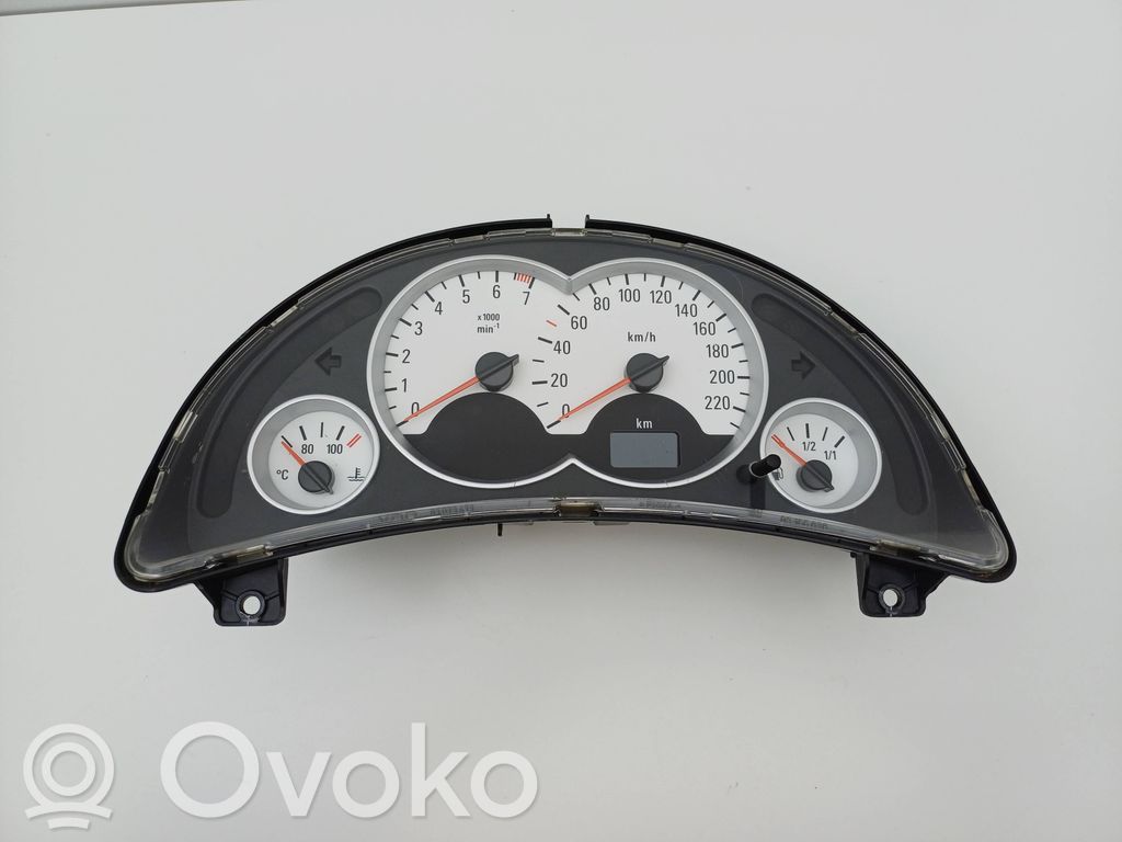 Opel Corsa C Nopeusmittari (mittaristo) 